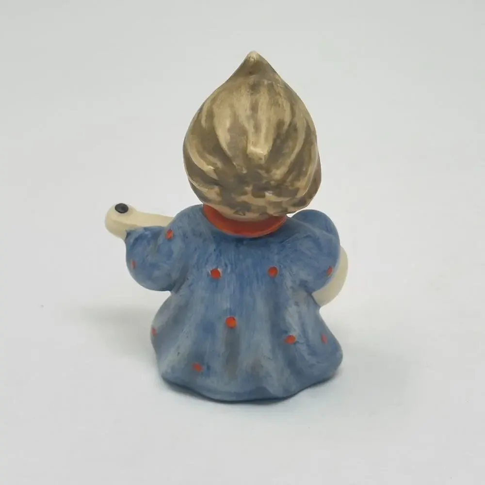 Hummel Goebel Figurine #53 Joyful Girl with Banjo 3 3/4”